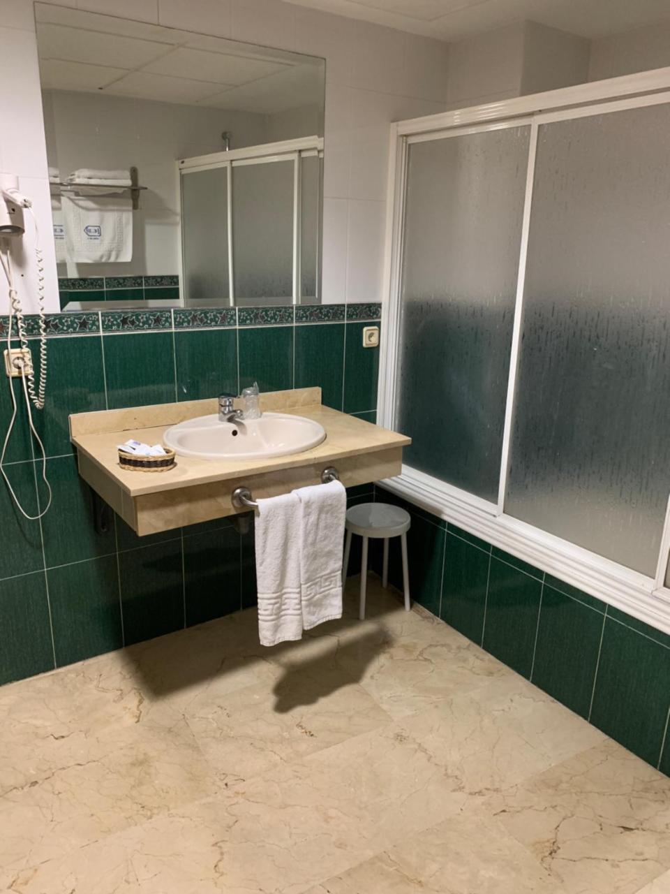 Hotel La Atalaya Fuentiduena de Tajo エクステリア 写真