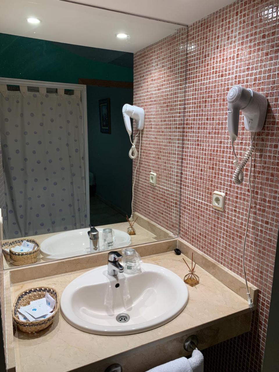 Hotel La Atalaya Fuentiduena de Tajo エクステリア 写真